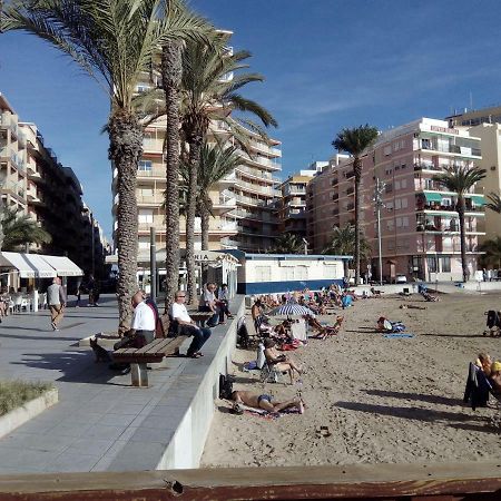Apartment Only 250M From The Beach Los Locos Torrevieja Bagian luar foto