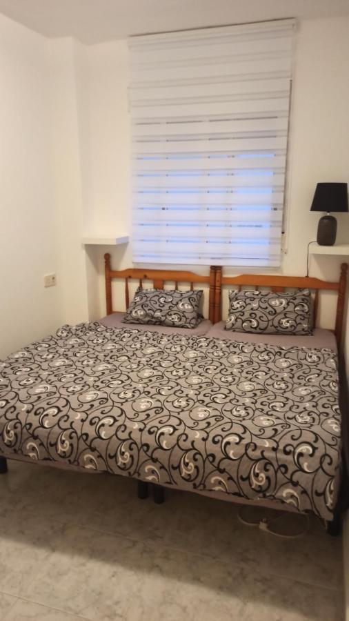 Apartment Only 250M From The Beach Los Locos Torrevieja Bagian luar foto