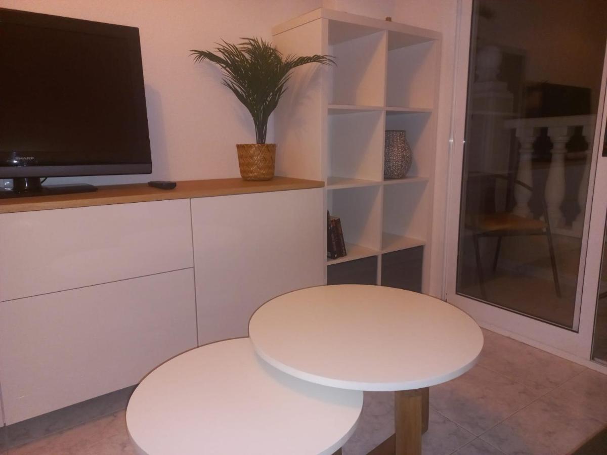 Apartment Only 250M From The Beach Los Locos Torrevieja Bagian luar foto