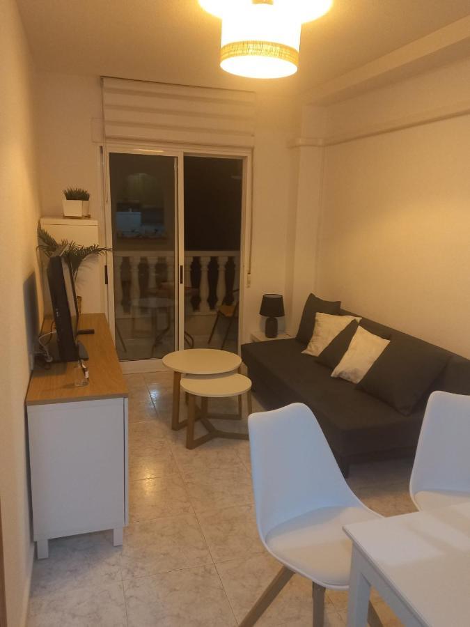 Apartment Only 250M From The Beach Los Locos Torrevieja Bagian luar foto