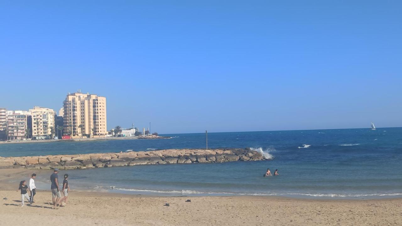 Apartment Only 250M From The Beach Los Locos Torrevieja Bagian luar foto